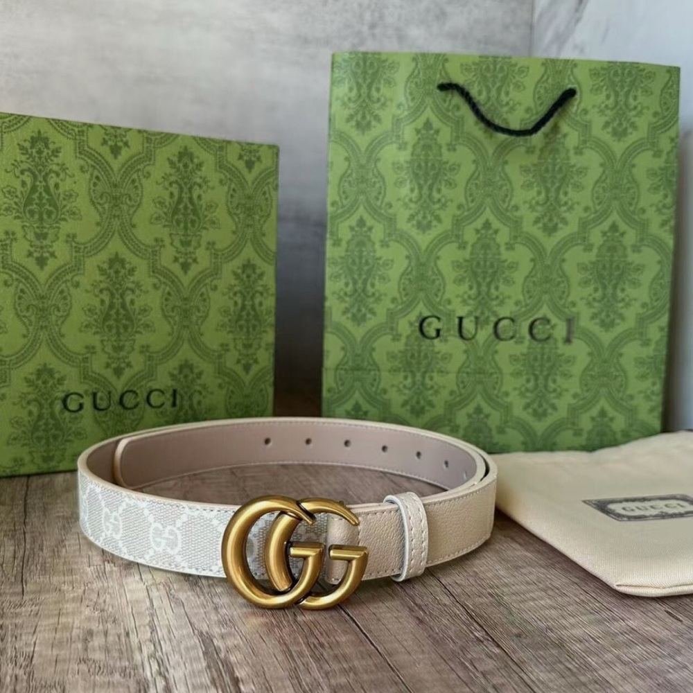 Gucci Cream Belt with Gold GG Buckle